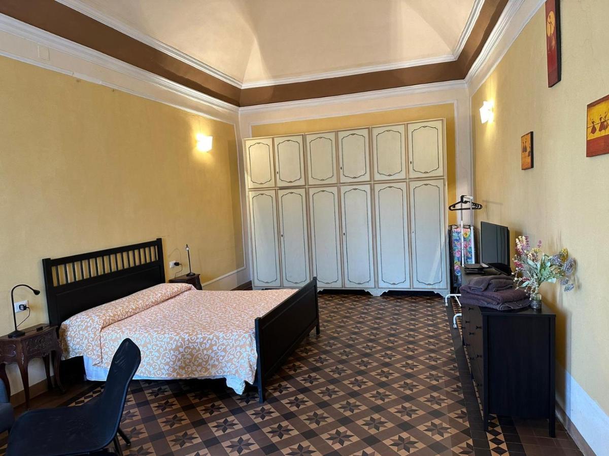 Casa Cavour Hotel Pontremoli Exterior photo