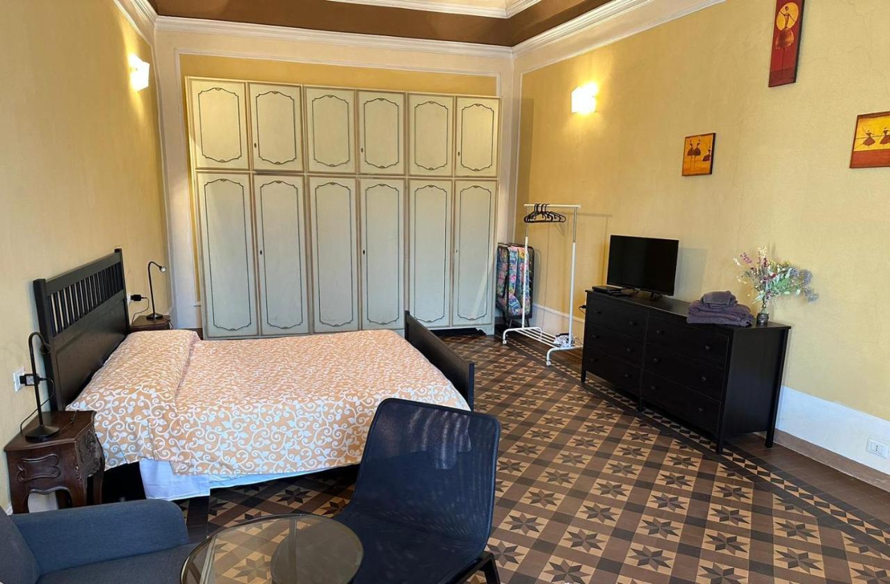 Casa Cavour Hotel Pontremoli Exterior photo