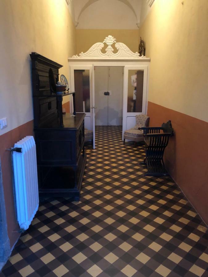 Casa Cavour Hotel Pontremoli Exterior photo